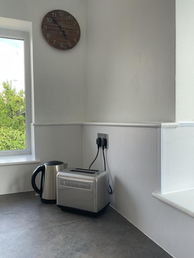 Large 2-bedroom Maisonette With Free Parking Apartment Twickenham