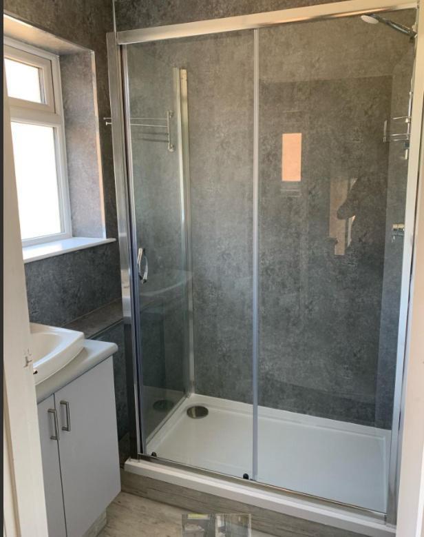 Large 2-bedroom Maisonette With Free Parking *