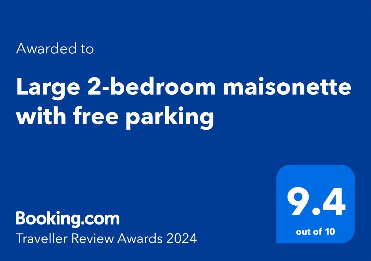 Apartment Large 2-bedroom Maisonette With Free Parking *